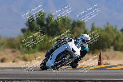 media/Nov-06-2022-SoCal Trackdays (Sun) [[208d2ccc26]]/Turn 7 Set 2 (1050am)/